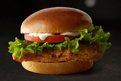 МцДоналд'с буттермилк хрскави сендвич са пилетином