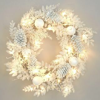 Пре-осветљени зимски бели божићни венац